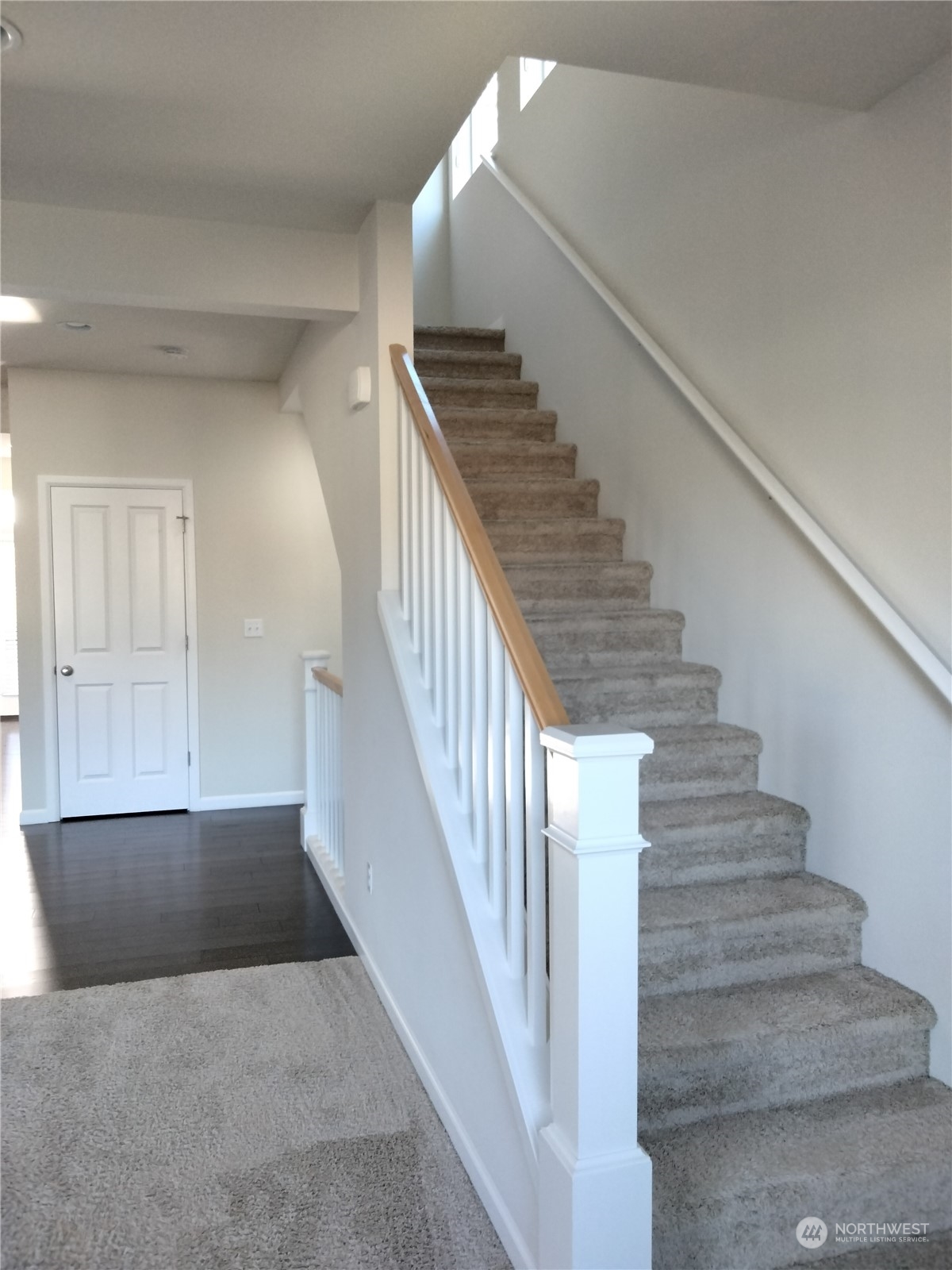 3612 202nd Pl S East Bothell, WA 98012 - Photo 2 of 22 Gallery Image 2