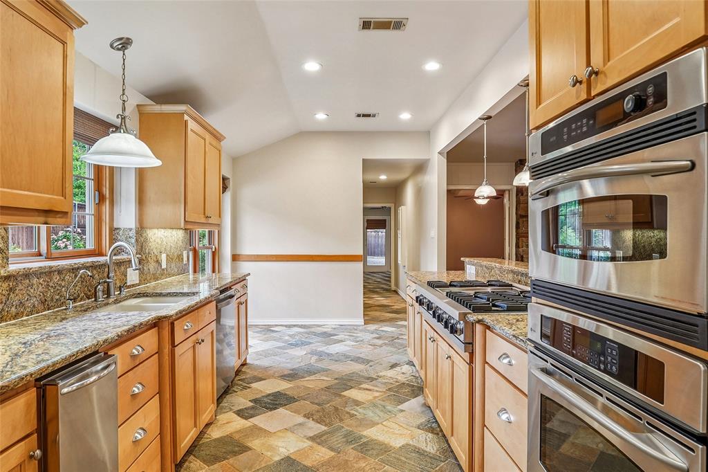 2121 Fairfax Road Denton, TX 76205 - Photo 11 of 40