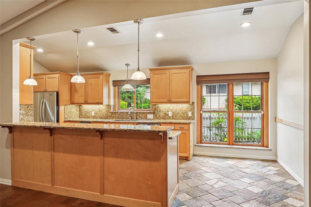 2121 Fairfax Road Denton, TX 76205 - Photo 8 of 40