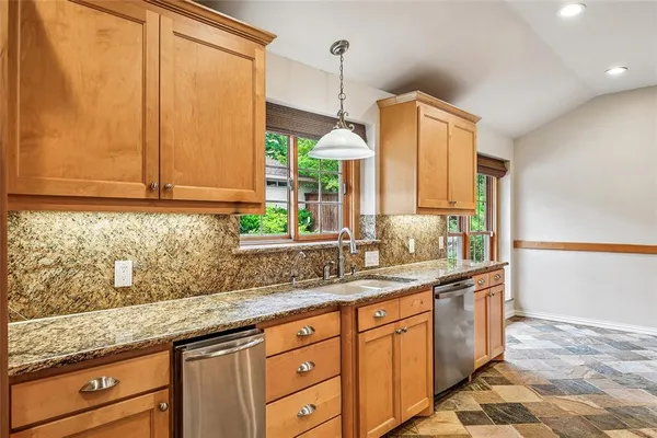 $550,000 | 2121 Fairfax Road, Denton, TX 76205