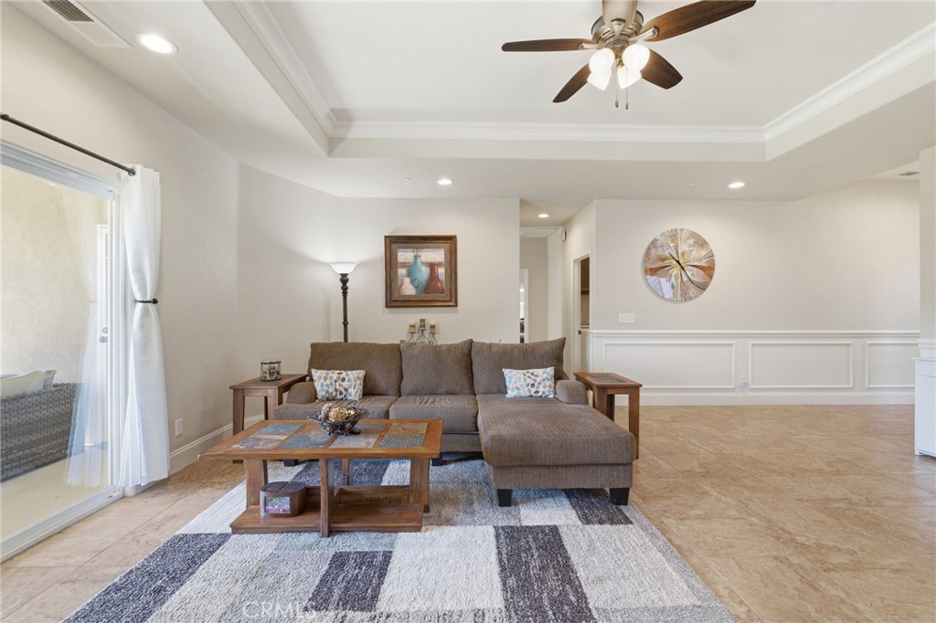 52 Redeemers Loop Chico, CA 95973 - Photo 13 of 32 Light and bright living area