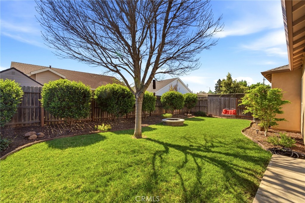 52 Redeemers Loop Chico, CA 95973 - Photo 2 of 32