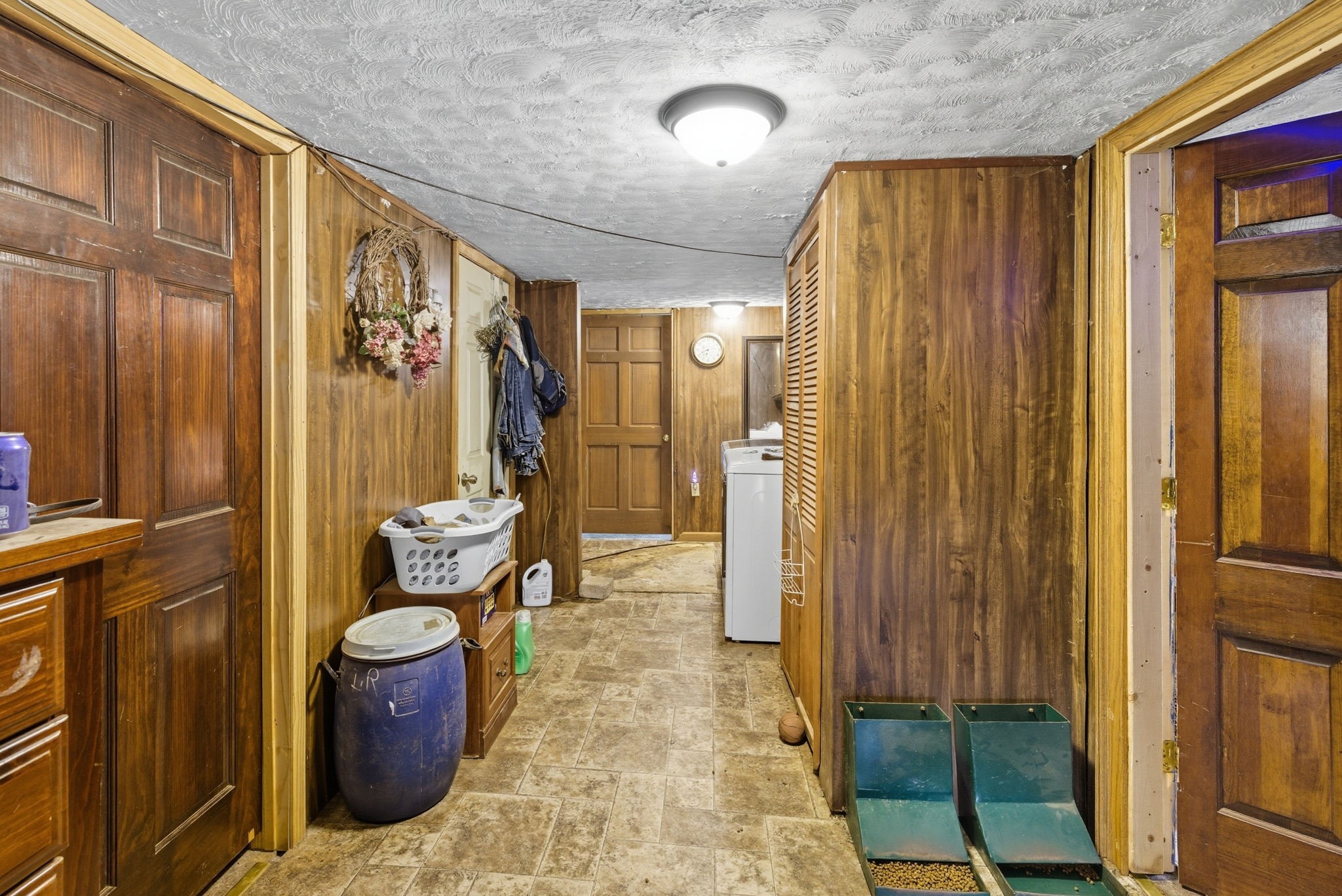 207 Center Street Portland, TN 37148 - Photo 13 of 24 a living room with furniture