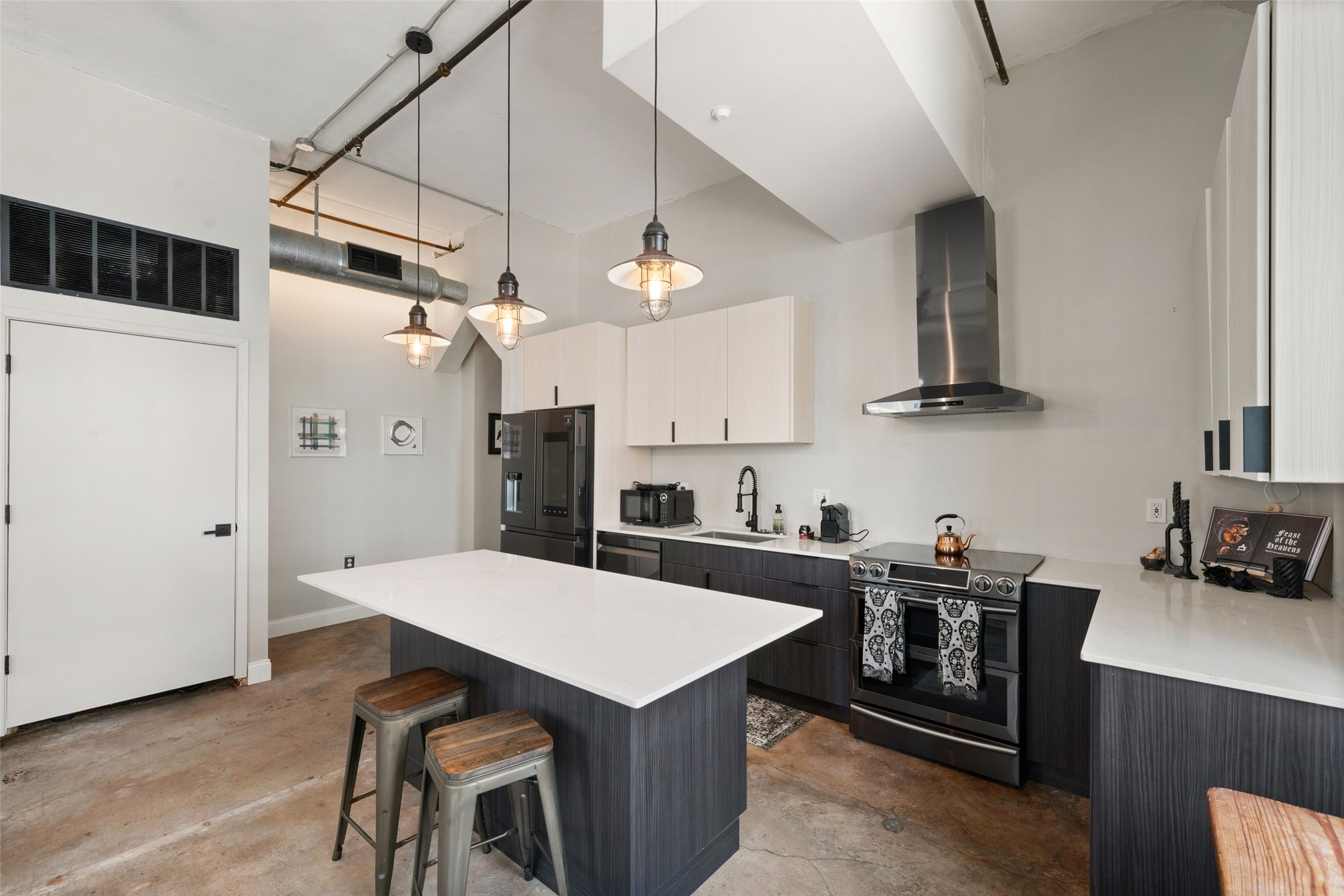 705 Main Street, Unit 404 Houston, TX 77002 - Photo 9 of 26 Gallery Image 9