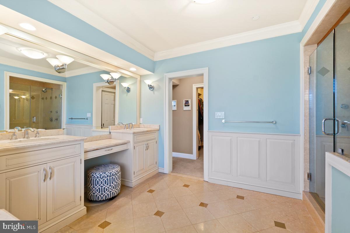 7804 Radnor Road Bethesda, MD 20817 - Photo 24 of 41 MASTER BATHROOM