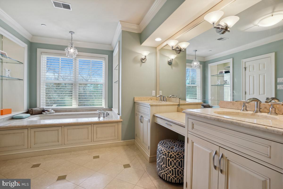 7804 Radnor Road Bethesda, MD 20817 - Photo 25 of 41 MASTER BATHROOM