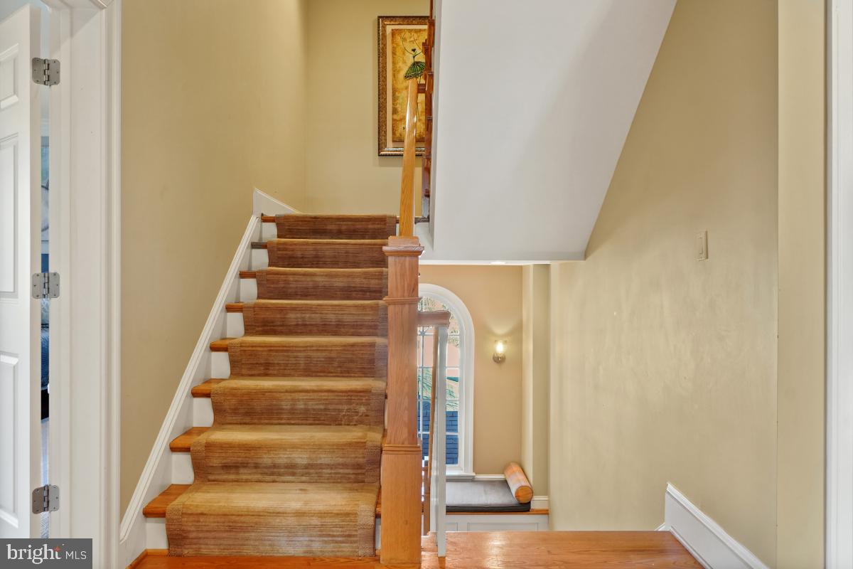 7804 Radnor Road Bethesda, MD 20817 - Photo 30 of 41 TO UPPER LEVEL 2