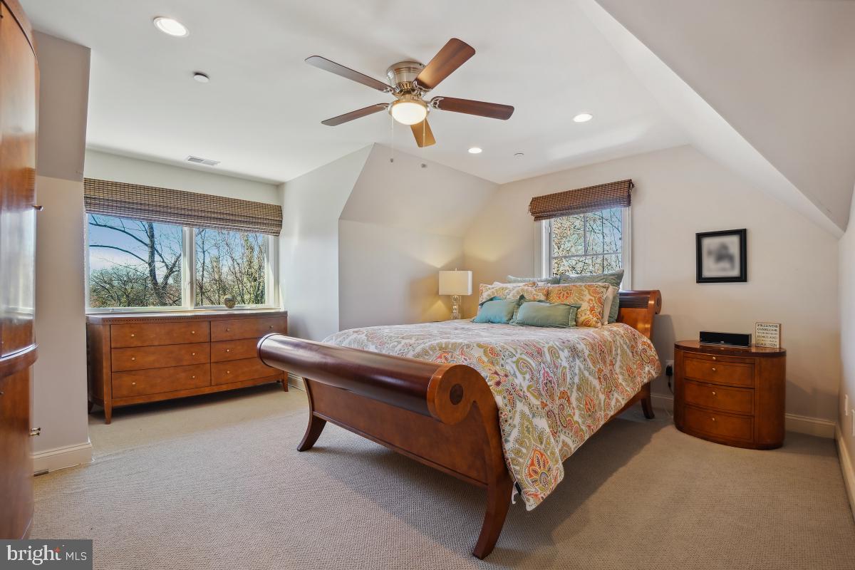 7804 Radnor Road Bethesda, MD 20817 - Photo 31 of 41 UPPER LVL 2 BEDROOM #4