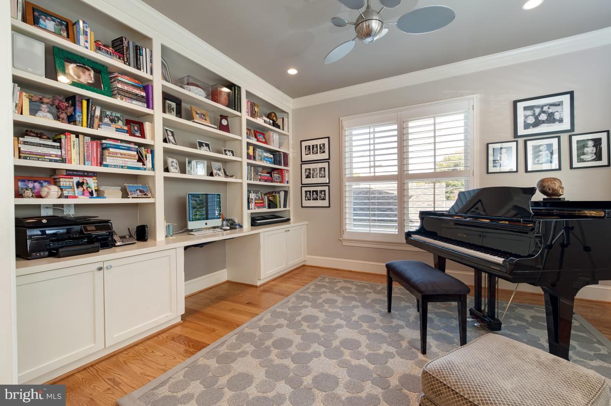 7804 Radnor Road Bethesda, MD 20817 - Photo 6 of 41 Gallery Image 6