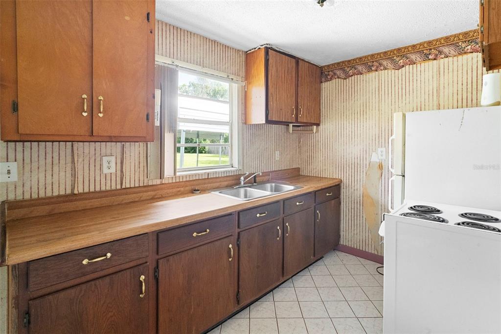 753 Glenwood Road DeLand, FL 32720 - Photo 33 of 56