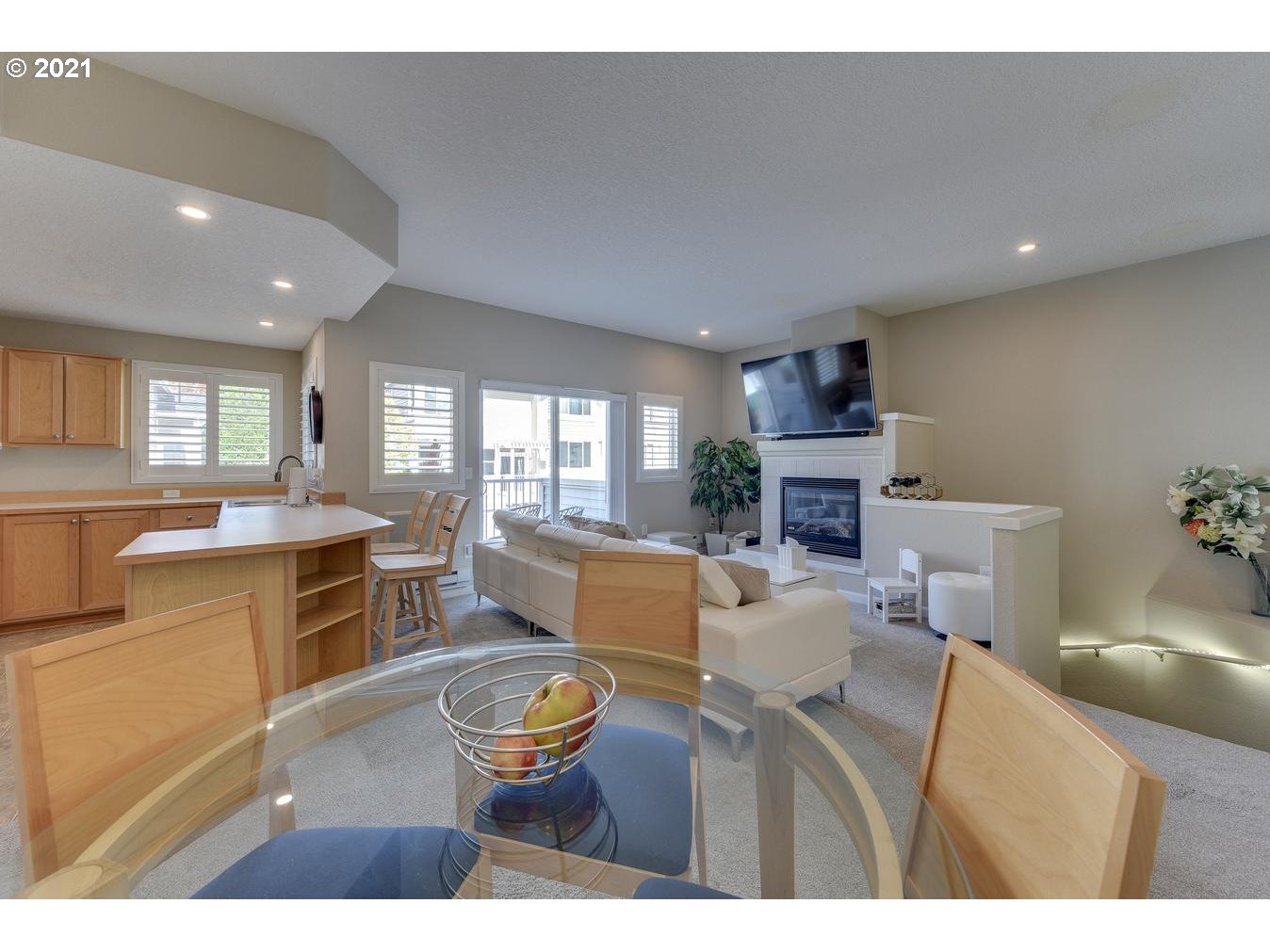 14635 Southwest Beard Road, Unit 203 Beaverton, OR 97007 - Photo 11 of 28 Gallery Image 11