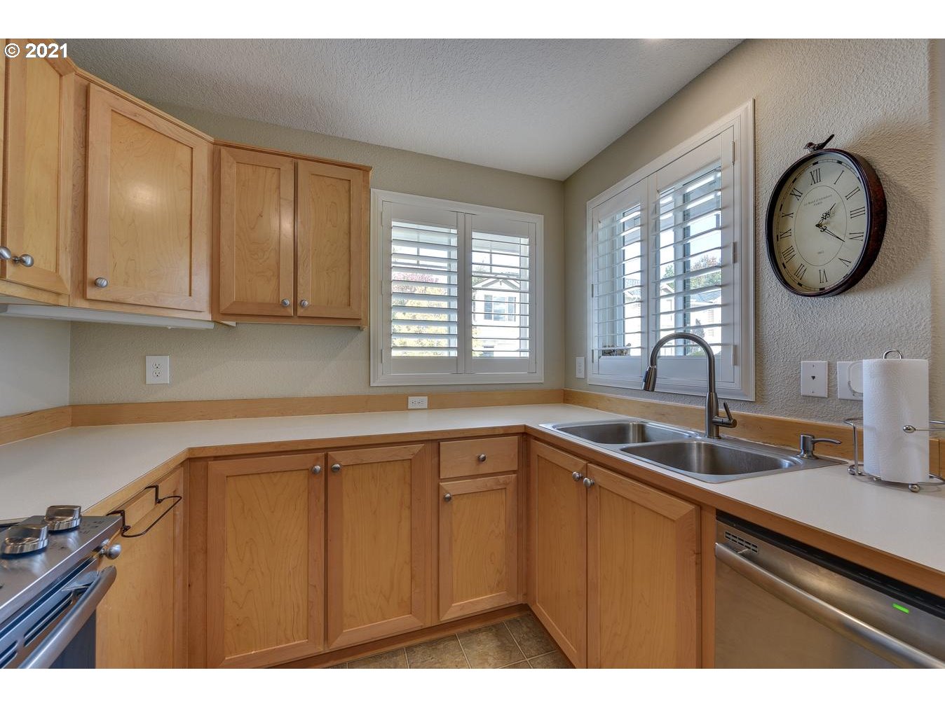 14635 Southwest Beard Road, Unit 203 Beaverton, OR 97007 - Photo 16 of 28 Gallery Image 16