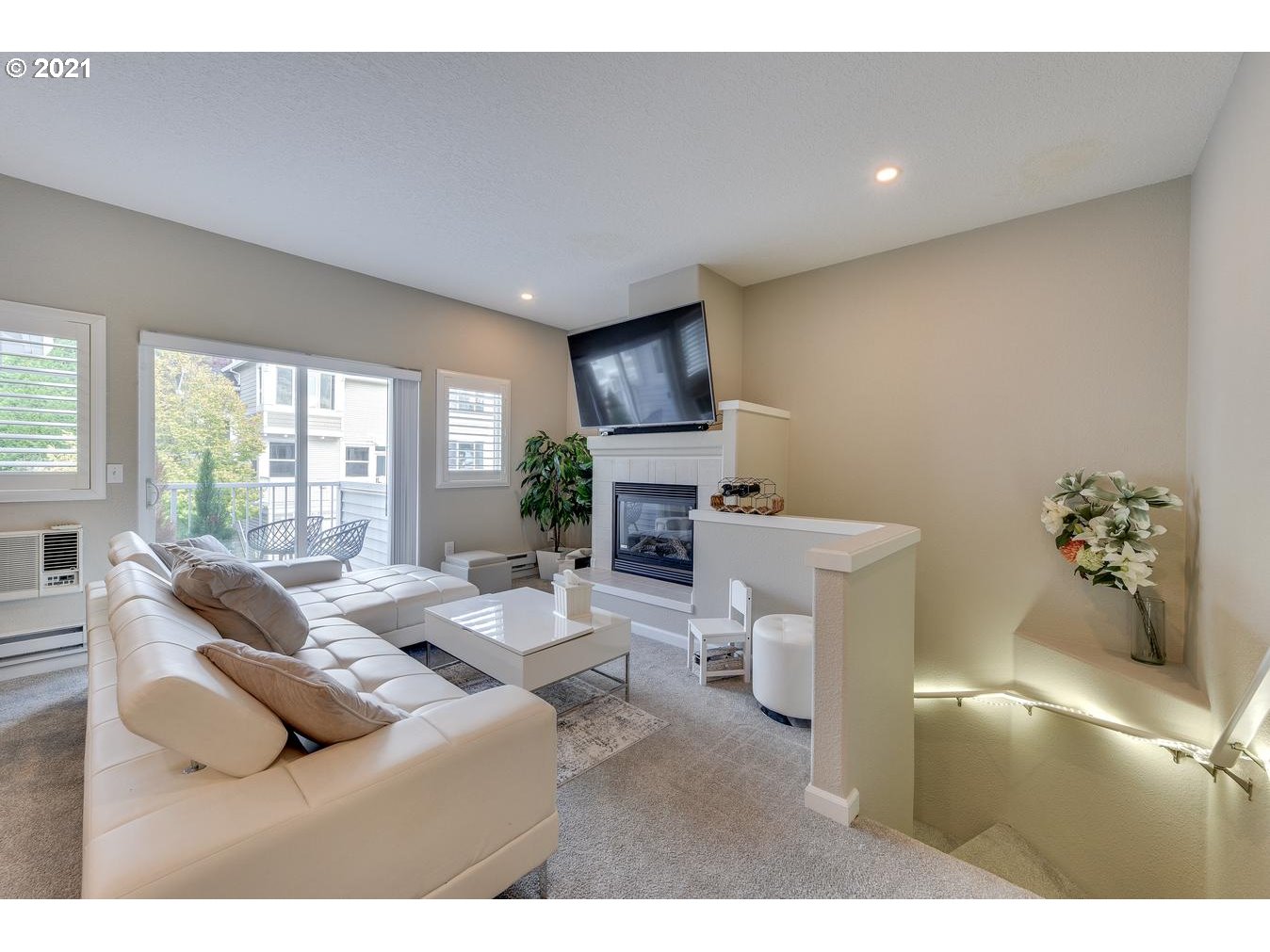 14635 Southwest Beard Road, Unit 203 Beaverton, OR 97007 - Photo 5 of 28 Gallery Image 5