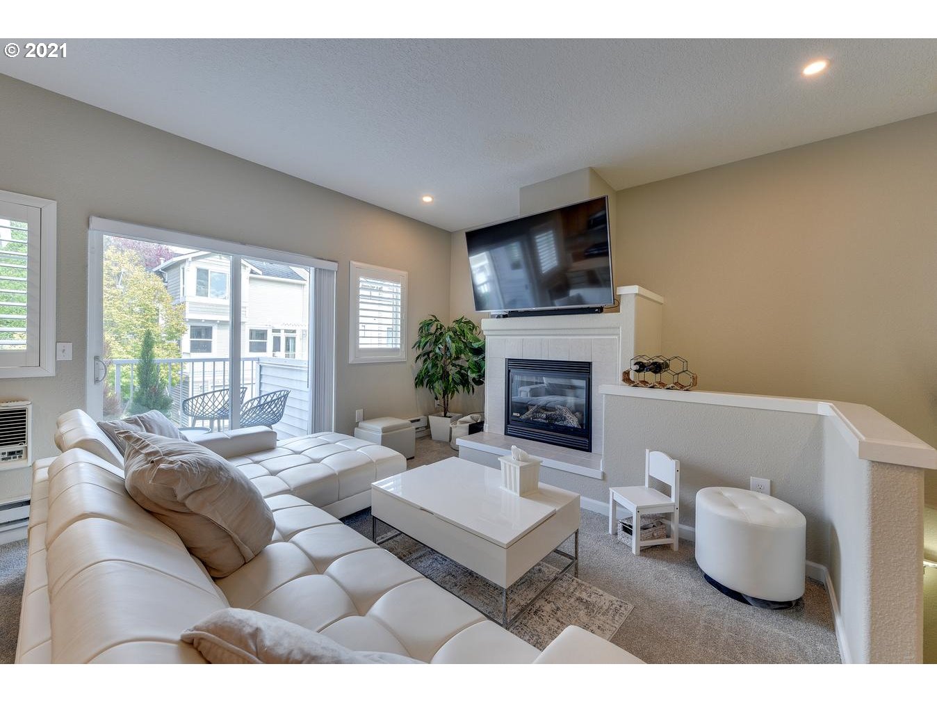 14635 Southwest Beard Road, Unit 203 Beaverton, OR 97007 - Photo 6 of 28 Gallery Image 6