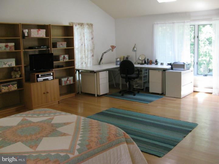 Bedroom - Main