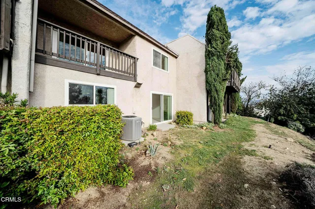 $575,000 | 15550 Crestview Lane, Unit 50, Granada Hills, CA 91344