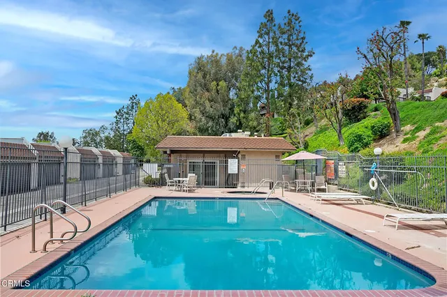 $575,000 | 15550 Crestview Lane, Unit 50, Granada Hills, CA 91344