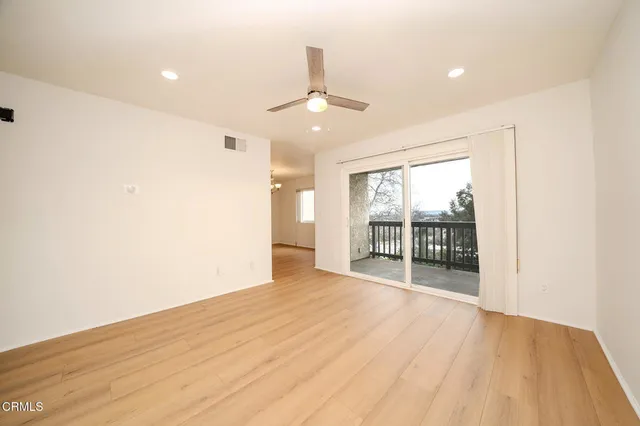 $575,000 | 15550 Crestview Lane, Unit 50, Granada Hills, CA 91344