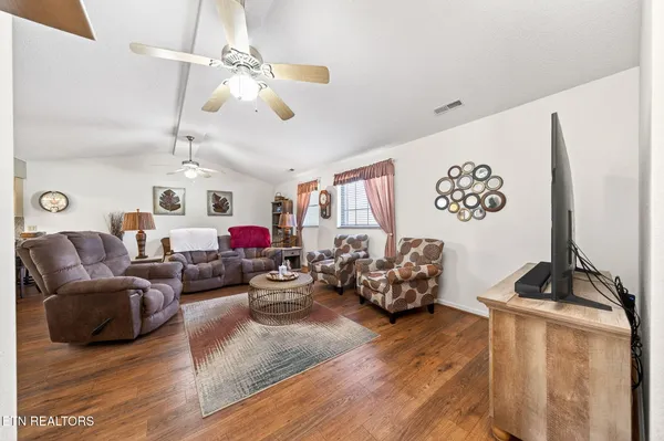 $269,000 | 28 Sanje Court, Crossville, TN 38572