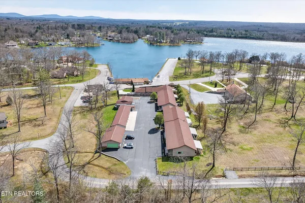 $269,000 | 28 Sanje Court, Crossville, TN 38572