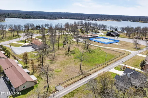 $269,000 | 28 Sanje Court, Crossville, TN 38572