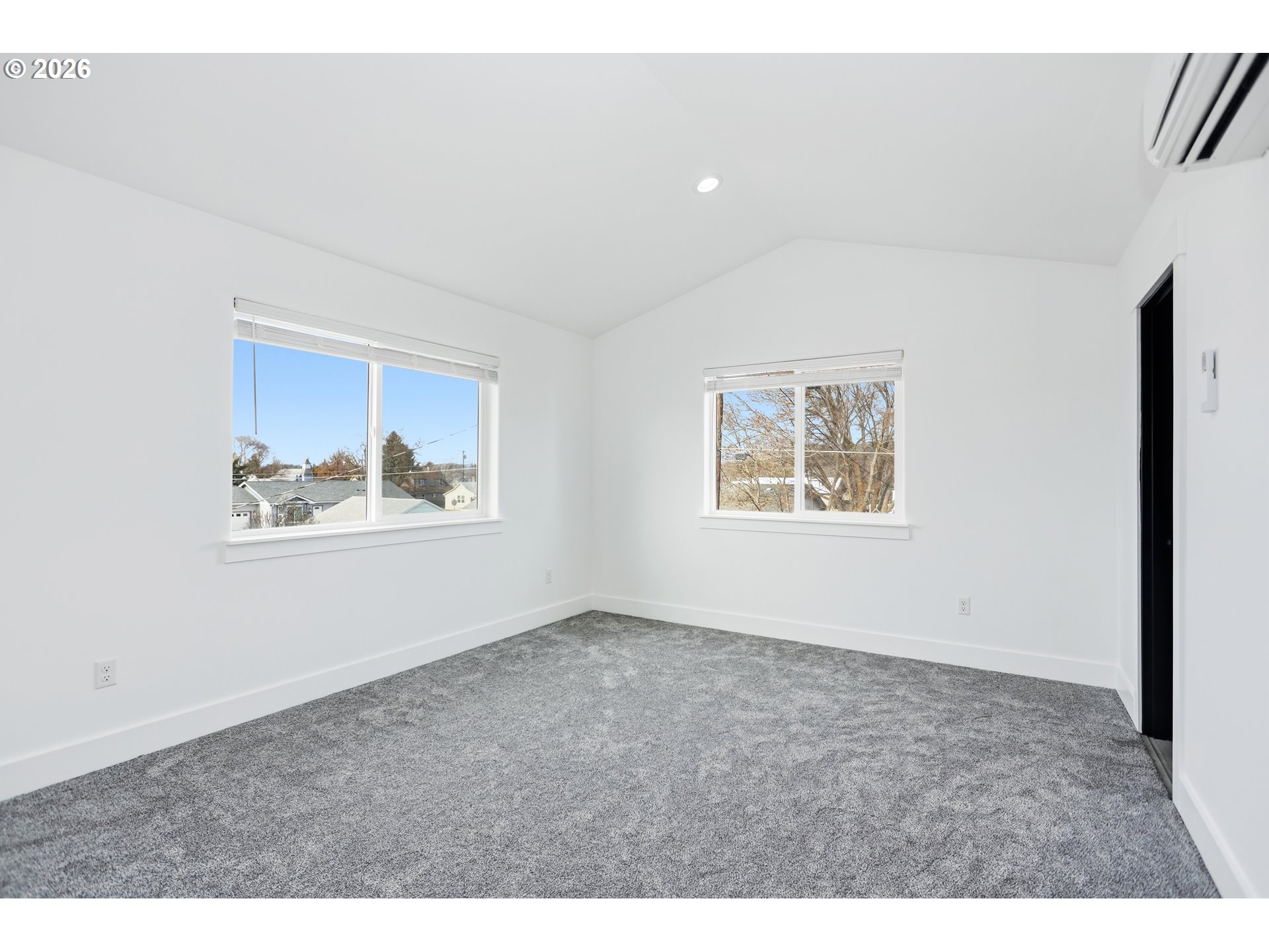 511 East Collins Street Goldendale, WA 98620 - Photo 14 of 41 an empty room with windows