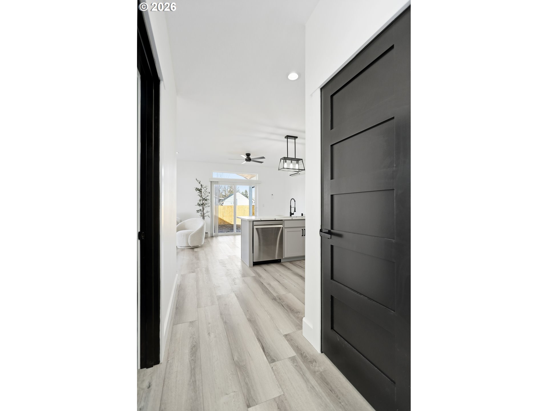 511 East Collins Street Goldendale, WA 98620 - Photo 3 of 41 a view of a living room with a chair