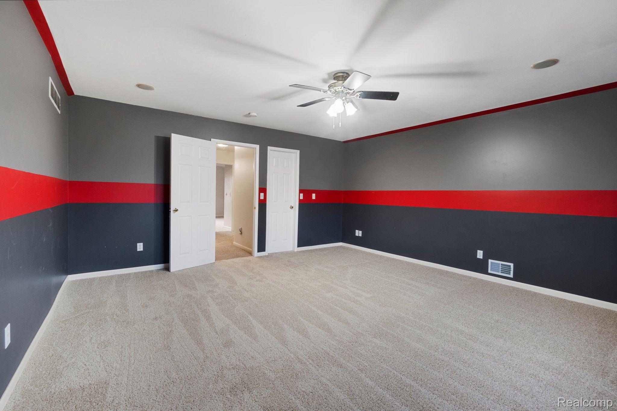 4755 Pelton Road Clarkston, MI 48346 - Photo 26 of 32 Gallery Image 26