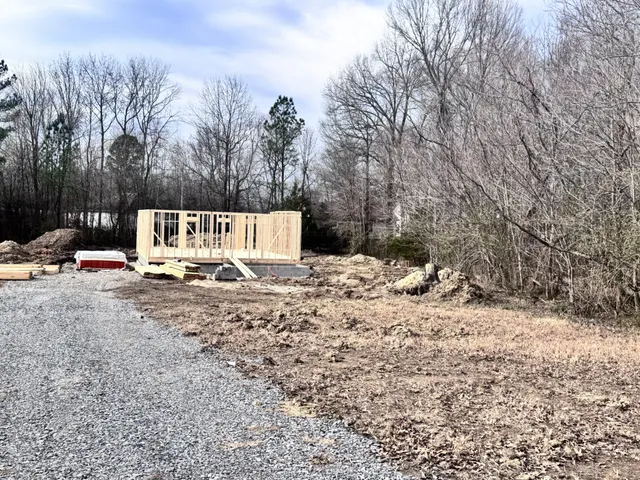 $318,900 | 422 Shady Hill Road, Dickson, TN 37055