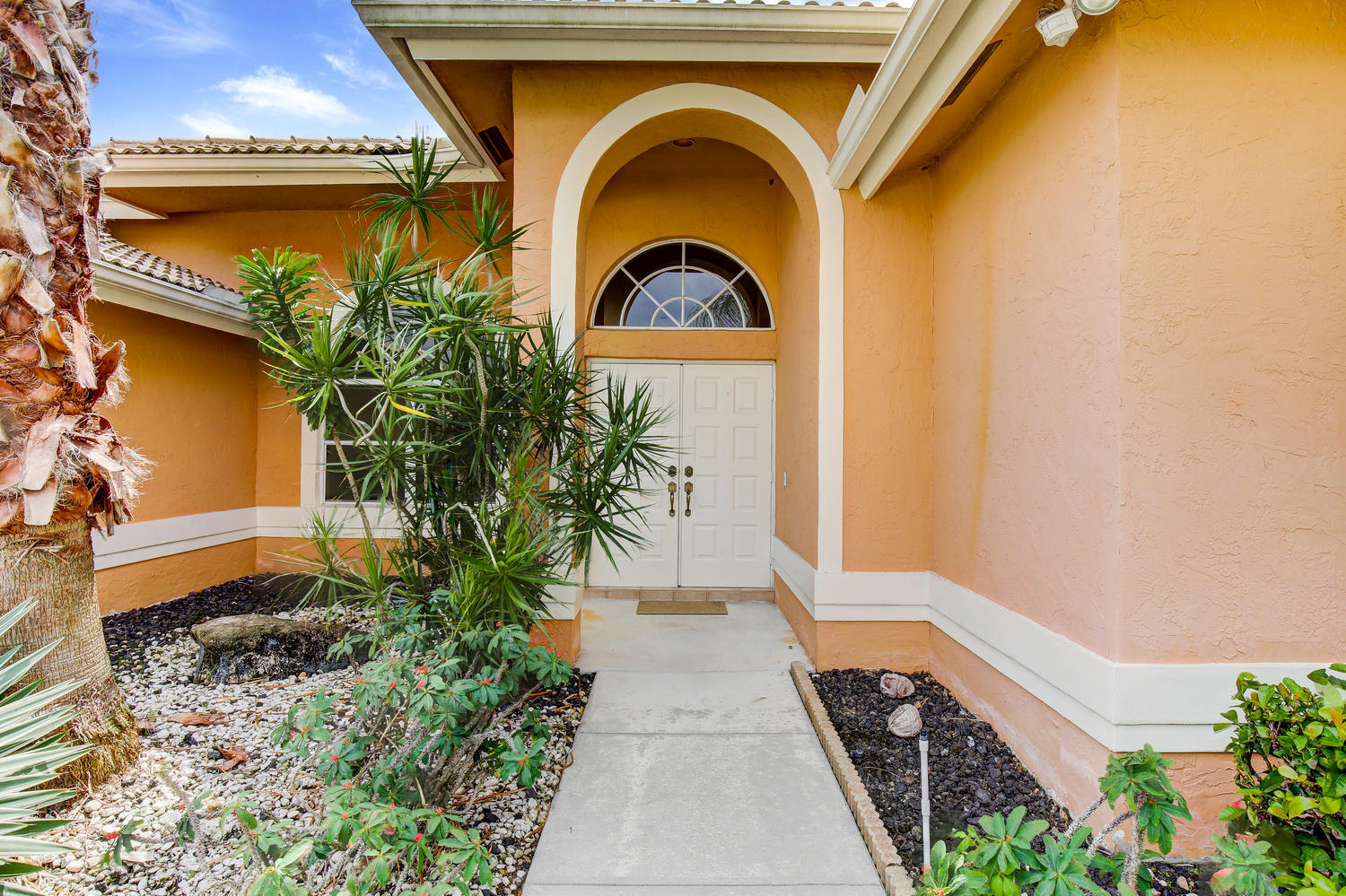 5590 Aspen Ridge Circle Delray Beach, FL 33484 - Photo 2 of 21 5590 Aspen Ridge Cir Delray-large-002-1-