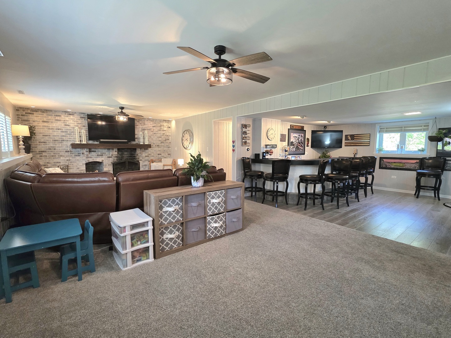 574 Aberdeen Road Frankfort, IL 60423 - Photo 12 of 37 a view of a dining room with furniture and chandelier