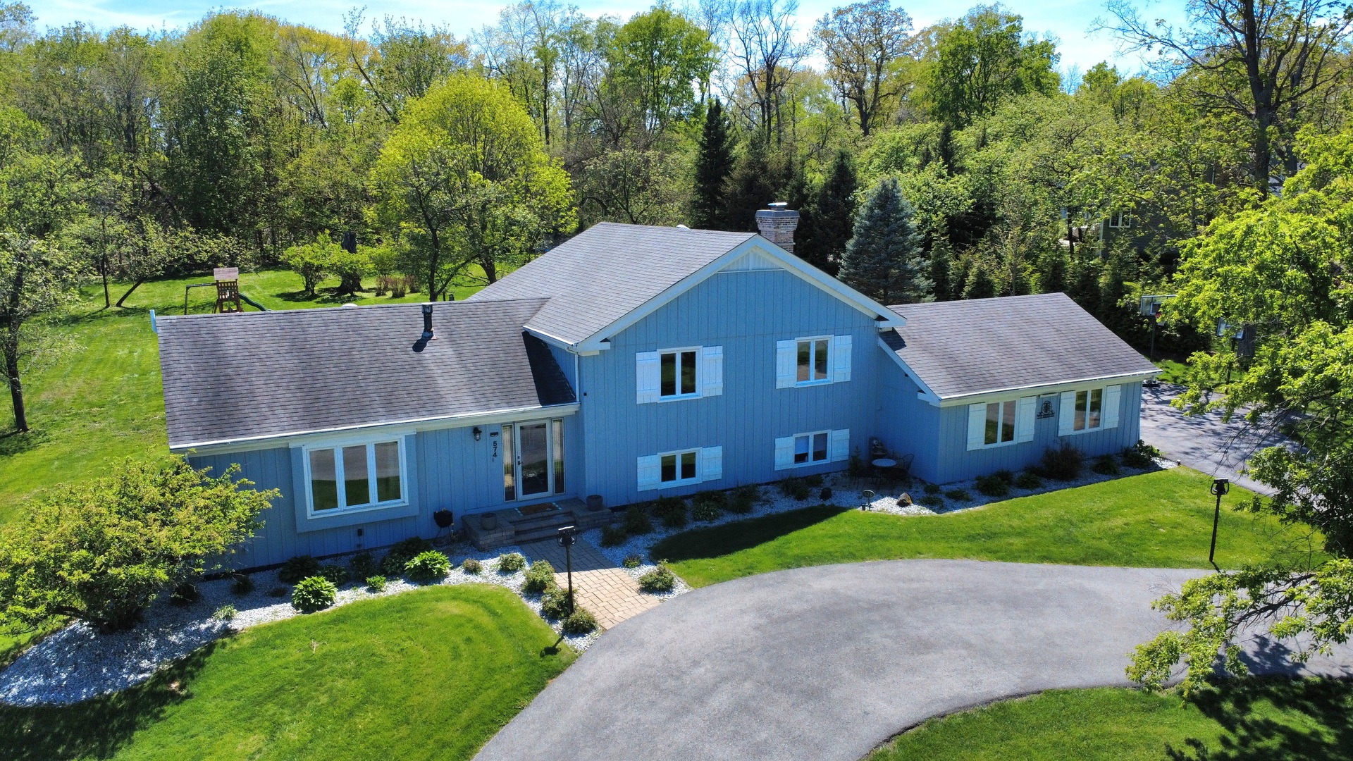 574 Aberdeen Road Frankfort, IL 60423 - Photo 36 of 37 an aerial view of a house