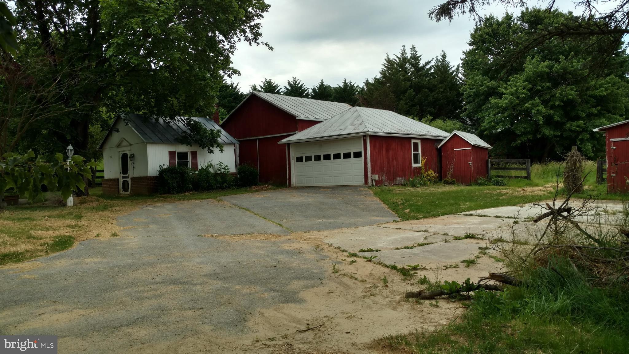 3847 Maple Grove Road Manchester, MD 21102 - Photo 10 of 57 Driveway to Garage and Barn