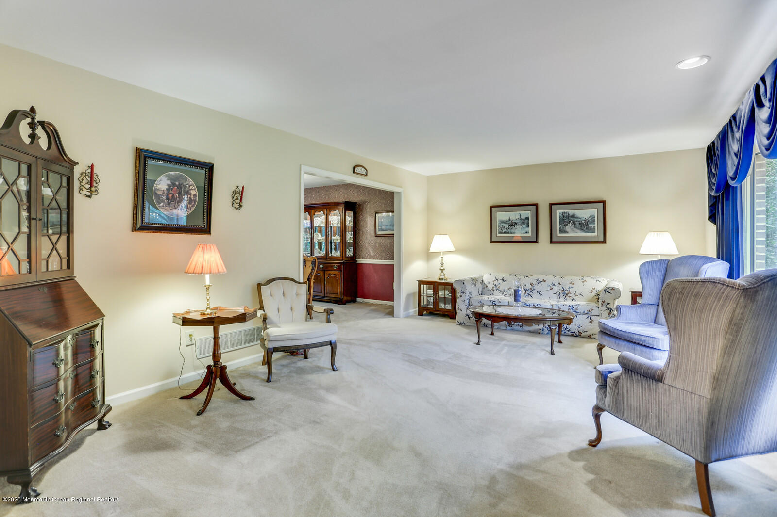 512 Province Line Road Allentown, NJ 08501 - Photo 5 of 38 a living room with furniture and a window