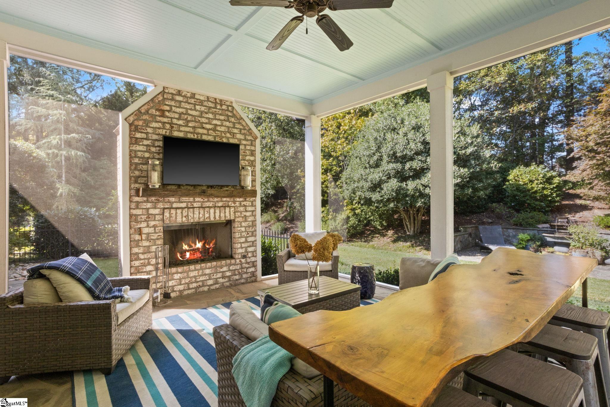 3 Kings Grant Way Simpsonville, SC 29681 - Photo 2 of 50