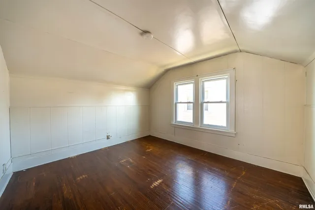 $115,000 | 804 West Meadows Place, Peoria, IL 61604