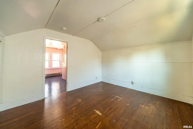 $115,000 | 804 West Meadows Place, Peoria, IL 61604