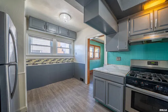 $115,000 | 804 West Meadows Place, Peoria, IL 61604