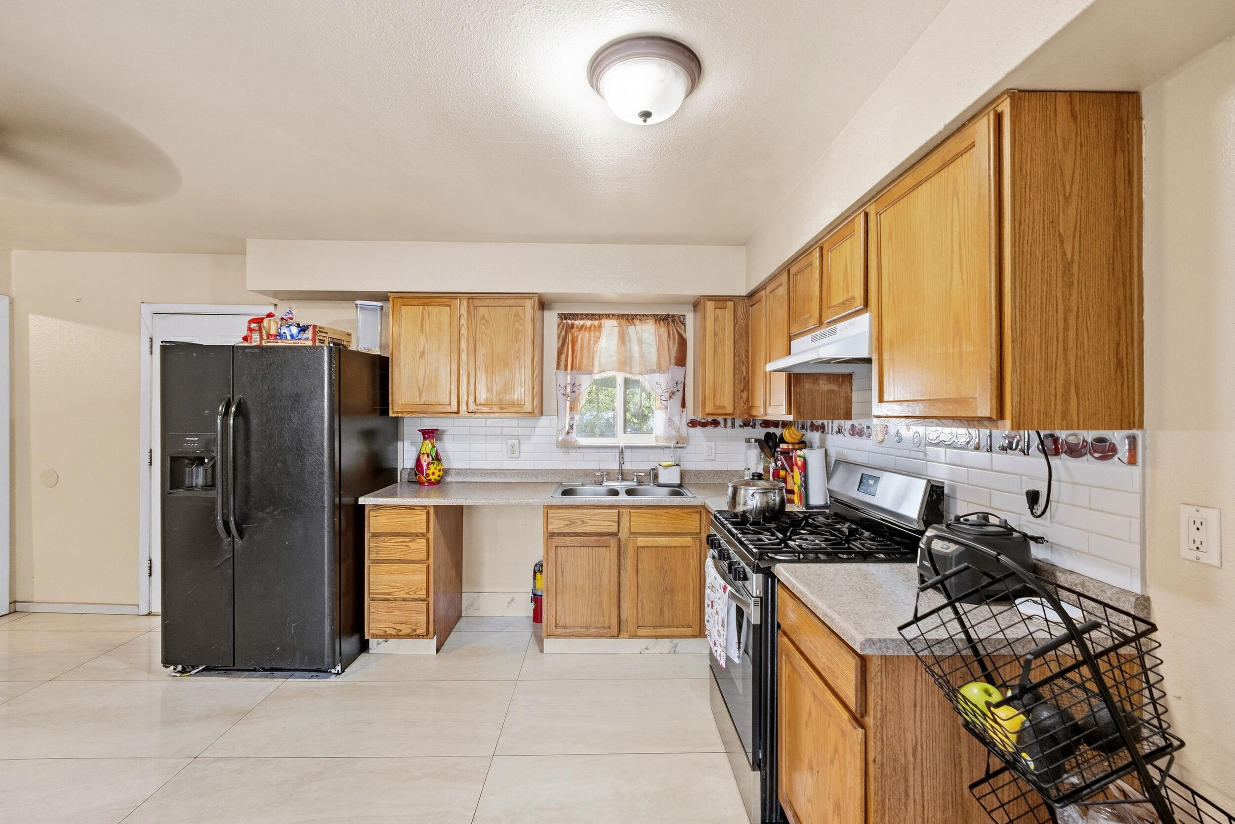 4633 Spring Valley Circle Southwest Albuquerque, NM 87105 - Photo 9 of 36 Gallery Image 9