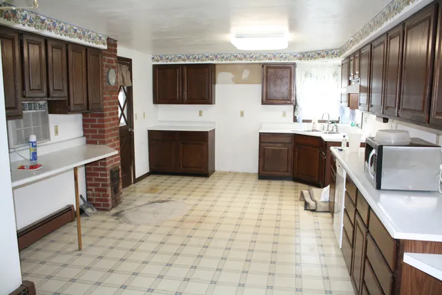 $139,900 | 370 North Main Street, Juneau, WI 53039