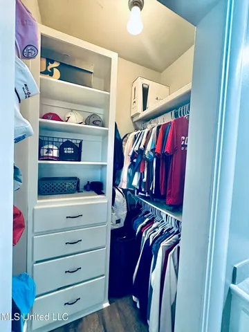 $489,900 | 10365 Dry Grove Road, Raymond, MS 39154