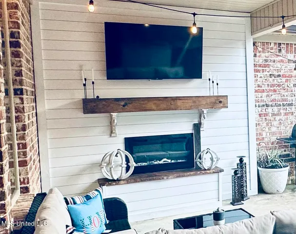 $489,900 | 10365 Dry Grove Road, Raymond, MS 39154