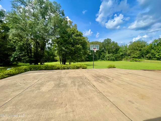 $489,900 | 10365 Dry Grove Road, Raymond, MS 39154