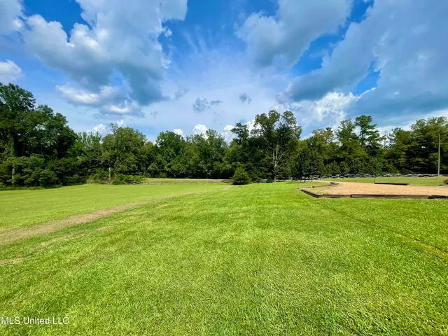 $489,900 | 10365 Dry Grove Road, Raymond, MS 39154