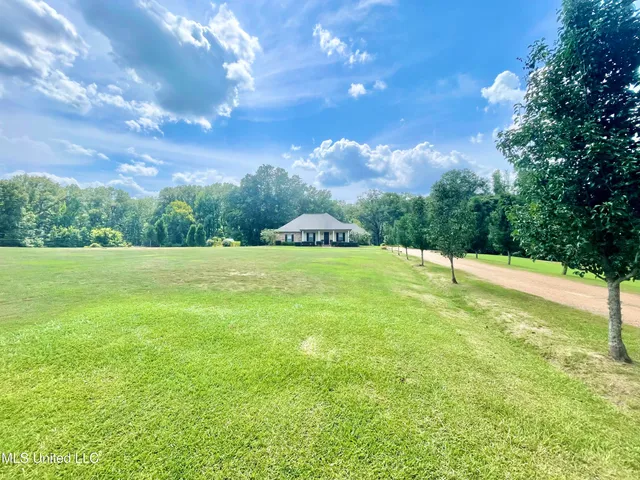$489,900 | 10365 Dry Grove Road, Raymond, MS 39154