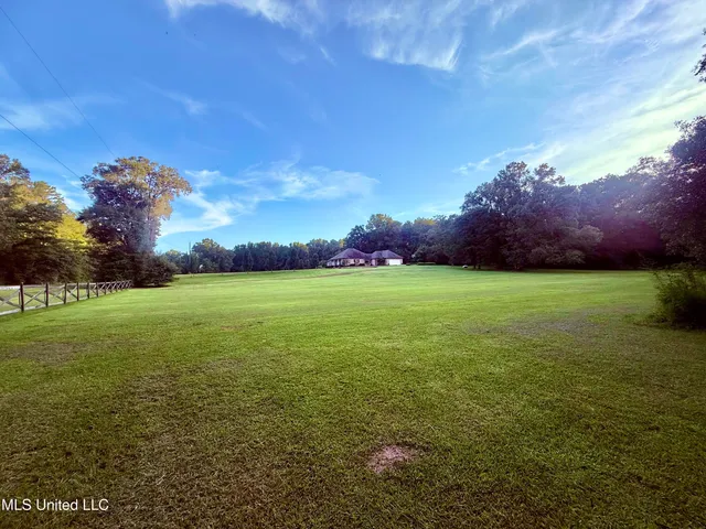 $489,900 | 10365 Dry Grove Road, Raymond, MS 39154
