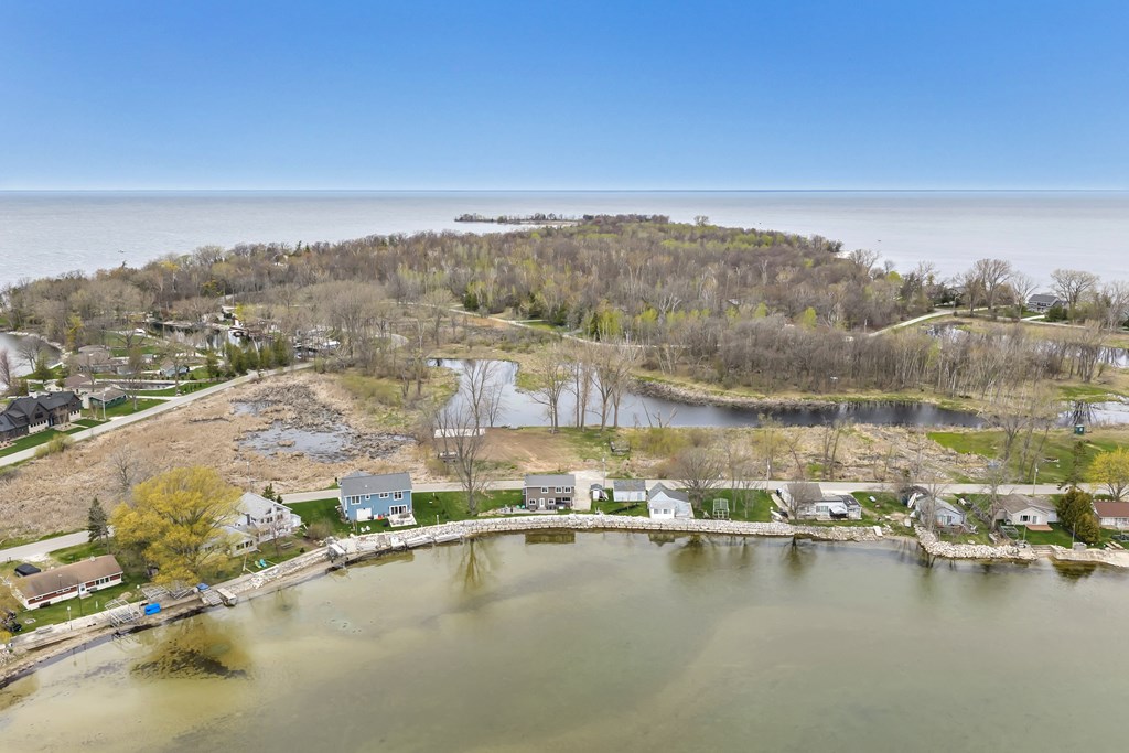 3904 Sand Bay Point Road Sturgeon Bay, WI 54235 - Photo 37 of 45