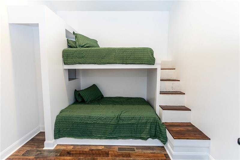 33 Chalk Hill-Ohiopyle Road Ohiopyle, PA 15470 - Photo 32 of 49