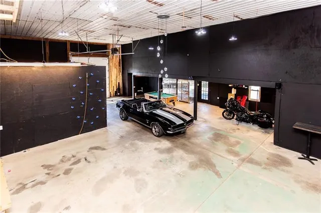 $1,100,000 | 33 Chalk Hill-Ohiopyle Road, Ohiopyle, PA 15470