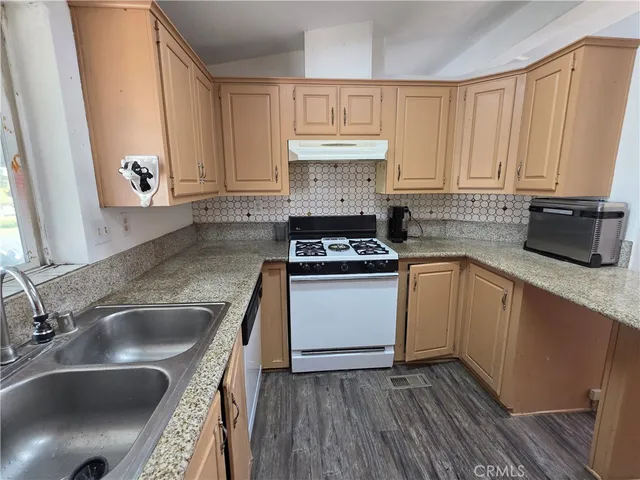 $140,000 | 17700 South Western Avenue, Unit 1, Gardena, CA 90248